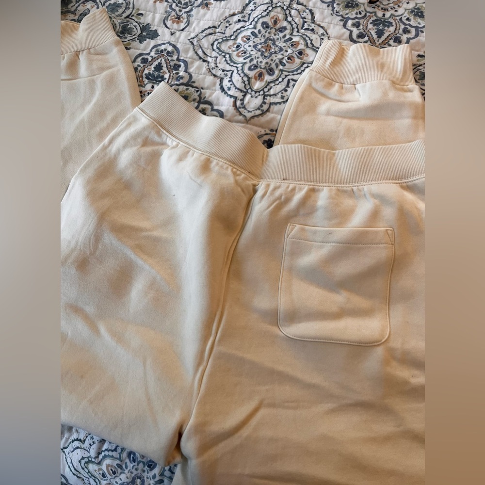 Forever 21 cream white sweatpants with pockets size 1x - Picture 4 of 4